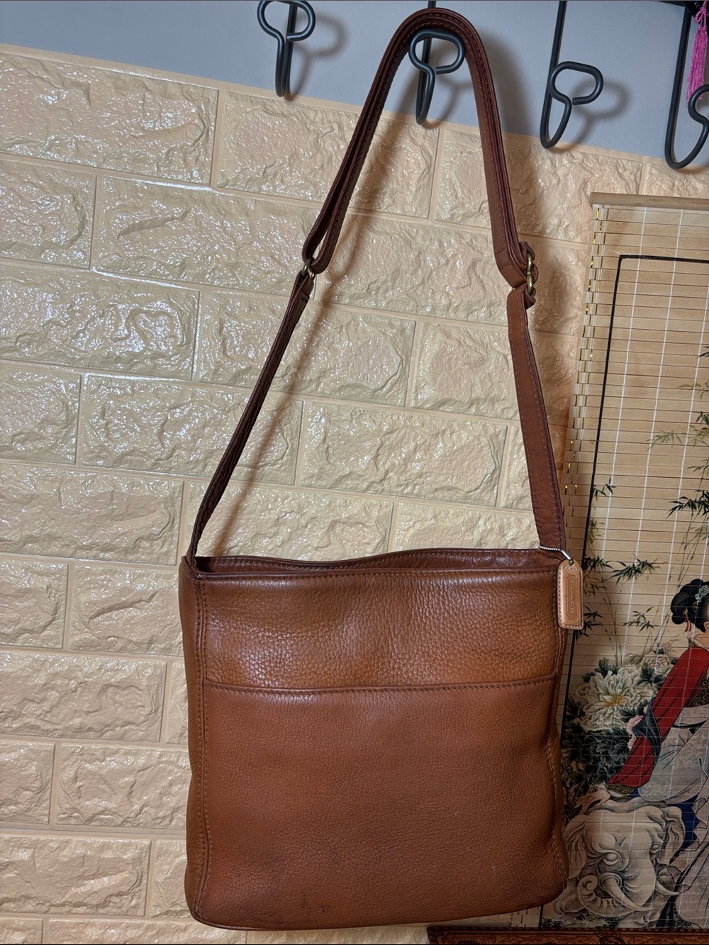 Coach Pocket Zip Natural Grain 4924 Vintage Leather Bag in Camel 1996 Costa Rica